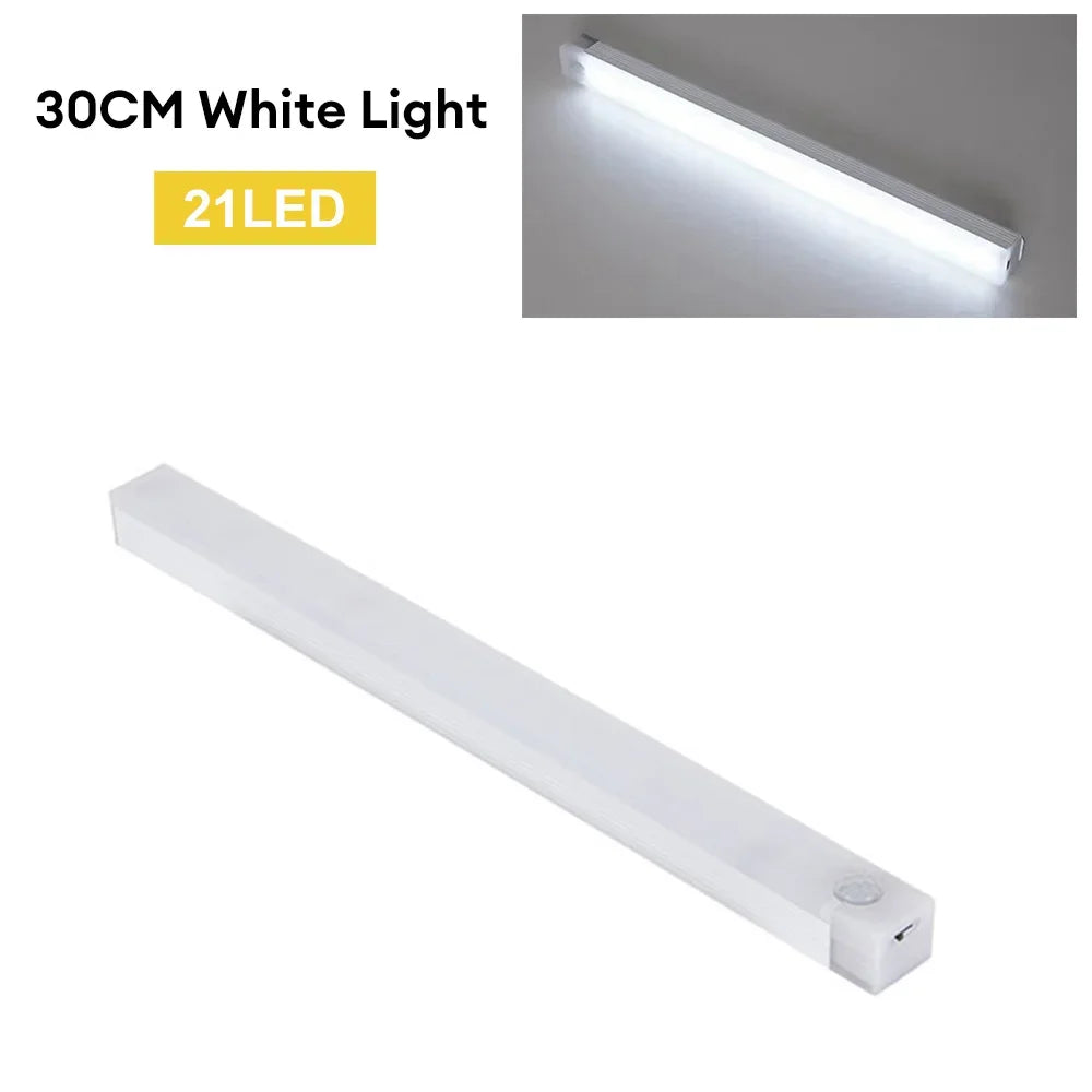 Luz LED con sensor de movimiento recargable USB-C — para armario, cocina y pasillo